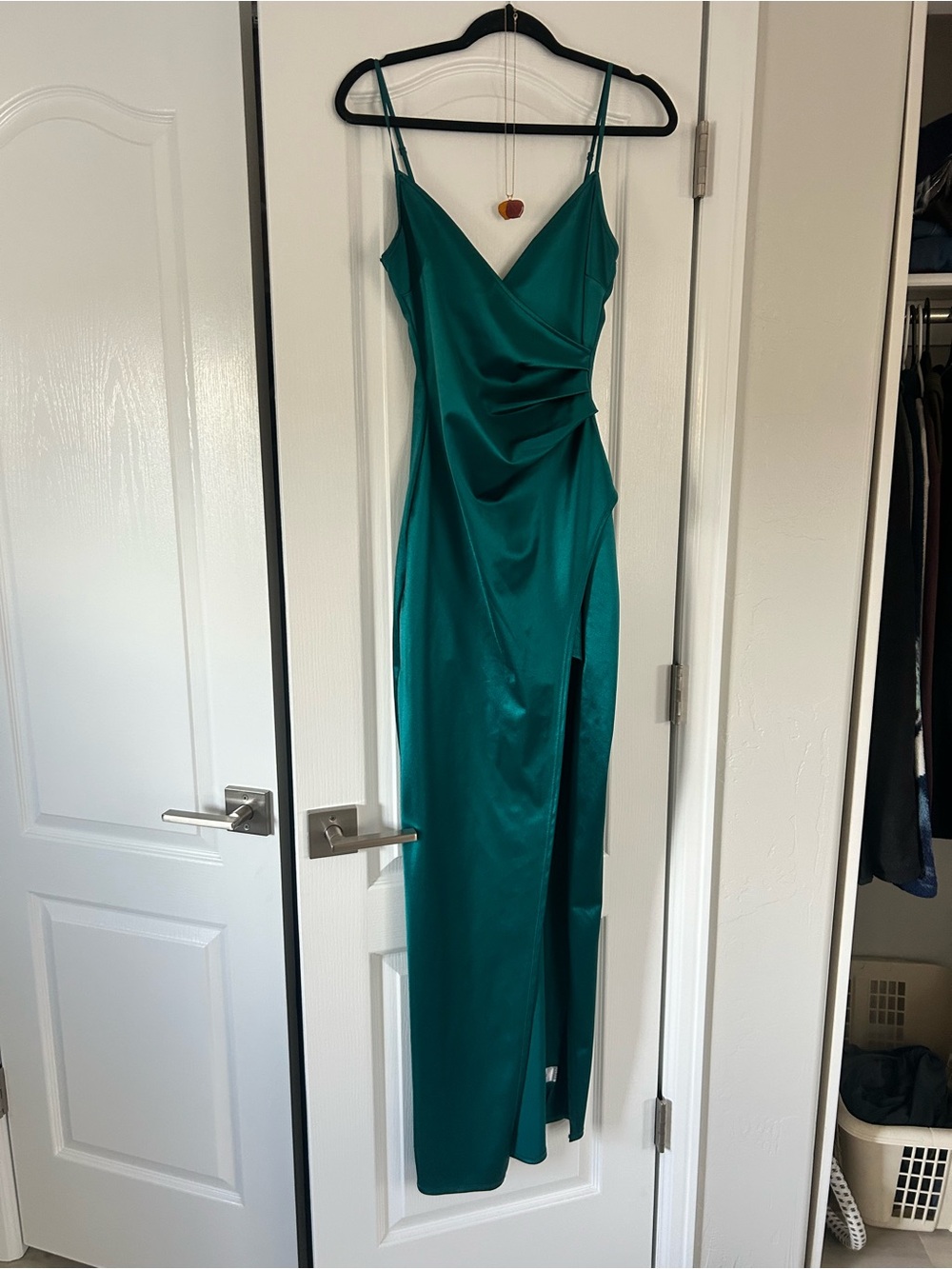 Source Unknown Emerald Green Satin Maxi Dress with Side Slit